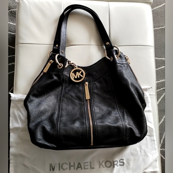 Michael Kors Handbags - Michael Kors Black Leather Zippered Bag with Dust Bag EUC